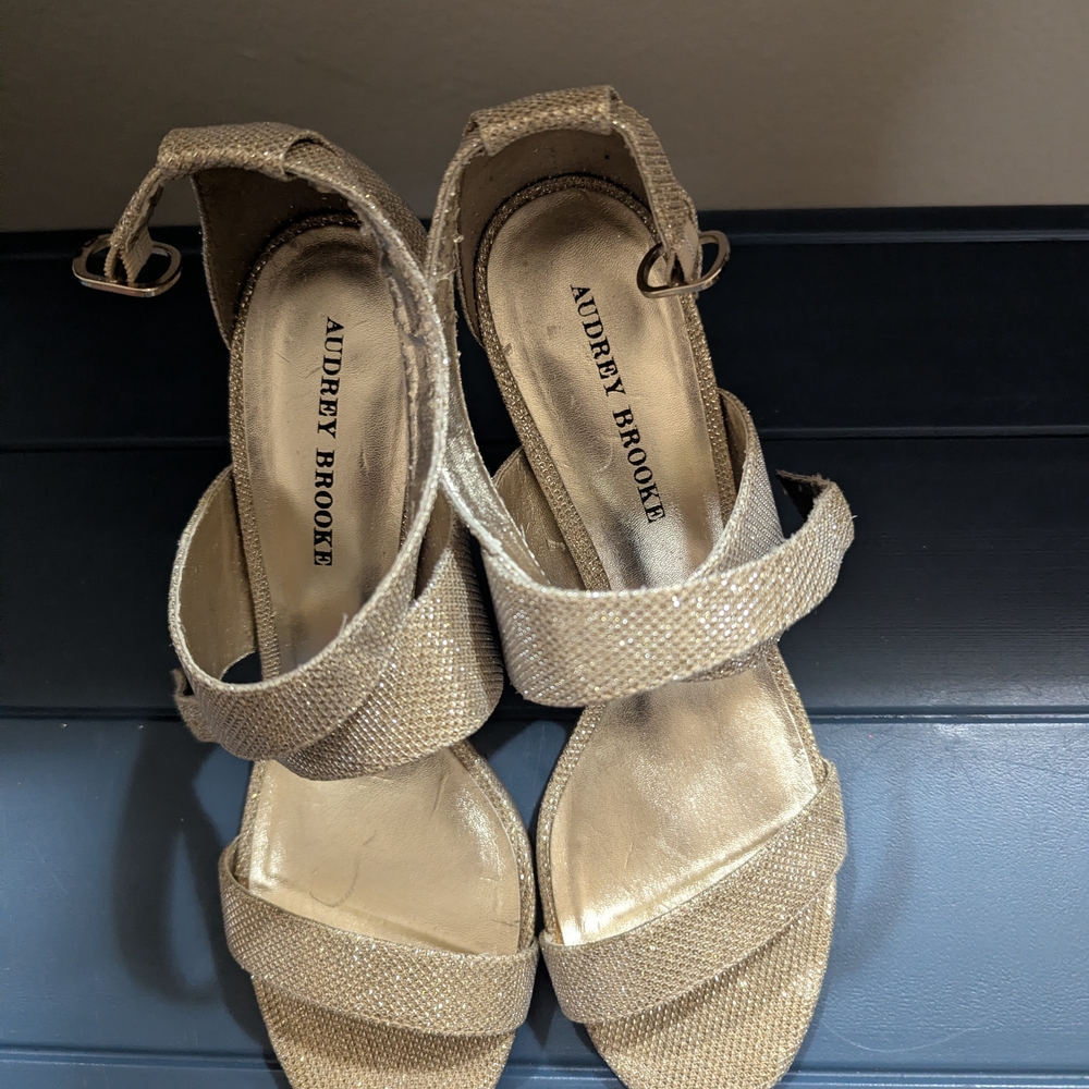 Audrey Brooke Tan Women's Sandals